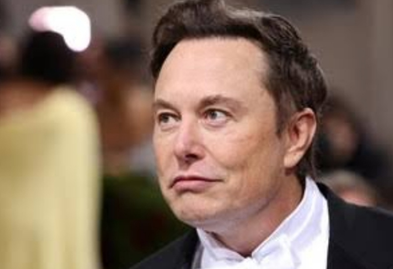 Elon Musk demanda OpenAI y Sam Altman por desviarse de su misión